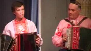 Выступление ансамбля "Саратовские гармоники" и ансамбля ложкарей "Русский сувенир"