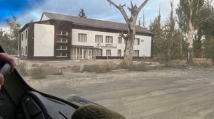 Мёртвая земля,пропитанная кровью.