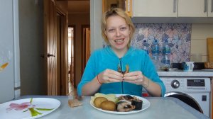 МУКБАНГ доедаю пока не ПРОПАЛО 🤮! Сколько 💸 ЗАРАБАТЫВАЮТ блогеры?