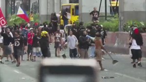 21 сентября на Филиппинах начались митинги против коррупции, получившие название «Марш триллиона пес