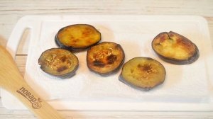 Маринованные баклажаны с моцарелой и томатами