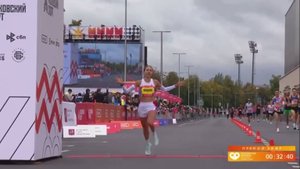 Югорчанка Лилия Мендаева завоевала бронзу на Московском марафоне