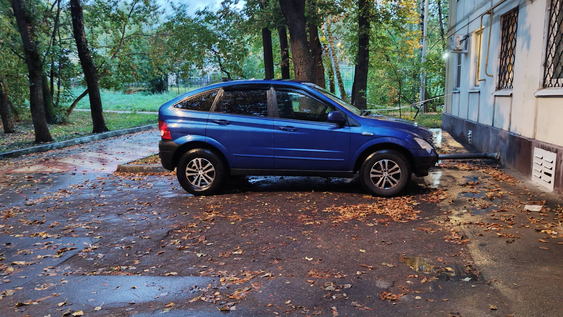 Ssang Yong Actyon 1G - может даже летать!