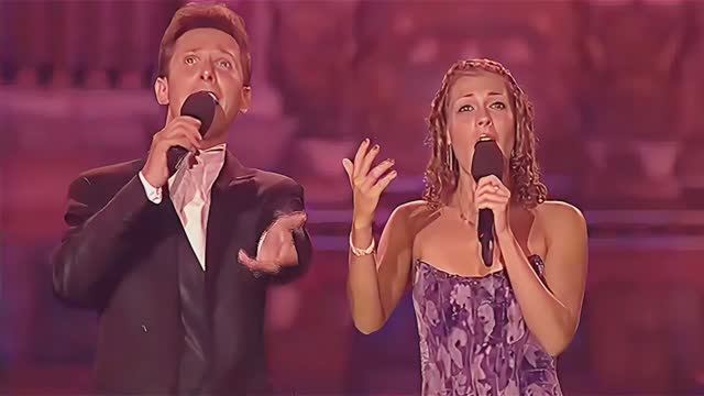 Helmut Lotti & Izzy Cooper - Una Furtiva Lagrima - Live (2003) HD смотреть онлайн