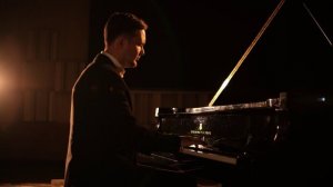 Абдрахманов Леонид-River Flows in You (кавер на рояле)