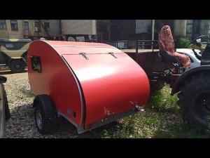 Кемпер капля красная. Жилой модуль