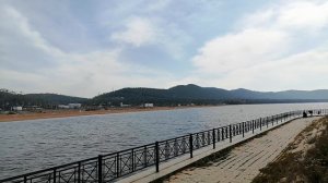 Бурятия. С. Турка. Маяк на берегу Байкала.