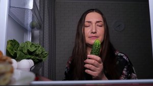 Ночной дожор. Дай мне вкУснё! Юмор.