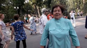 За четыре моря!!!💃🌹 Танцы  в парке Горького!!!💃🌹 Харьков 2021 - 1080