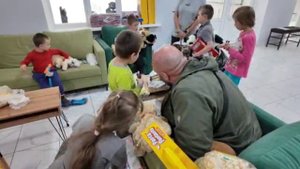 В Горловку и Мариуполь доставили очередную партию гумпомощи из Волгоградской области