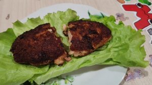 24-09-2025 бутерброд с котлетой на ужин в деревне