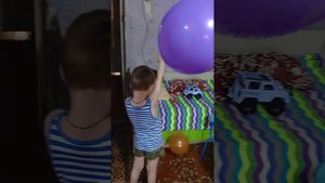 Воздушный шары играем. 😄😄😄