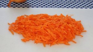 Куриные пупки в сметане