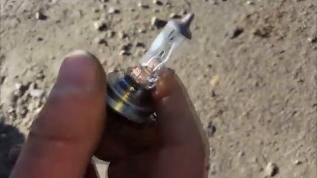 Самая простая замена лампы фары на Рено Меган 2 за 5 минут БЕЗ ИНСТРУМЕНТОВ! 🚗💡 смотреть онлайн