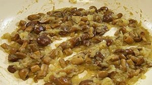 Жульен с курицей и лисичками