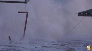 Шторм в Алуште! Февраль.