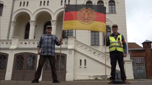 Dies ist unser Land! Die neue DDR!