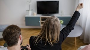 Ведущие утреннего эфира ОТРК «Югра» рассказали о своих любимых передачах на телевидении