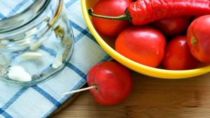 Маринованные помидоры сладко-острые