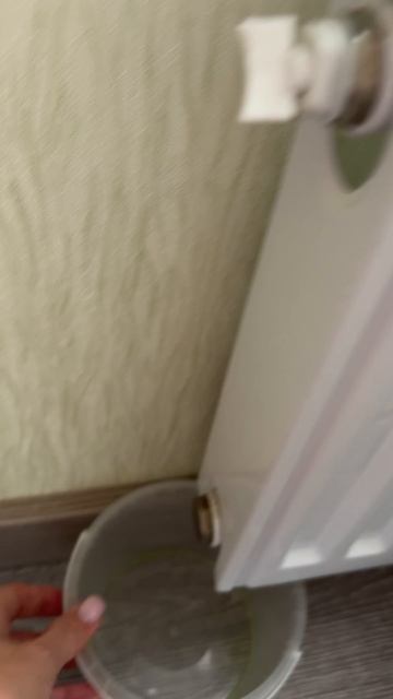 Выгоняем воздух из батареи смотреть онлайн