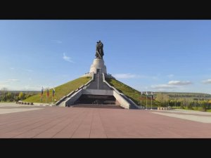 МЕМОРИАЛ ВОЙНУ - ОСВОБОДИТЕЛЮ. КЕМЕРОВО.