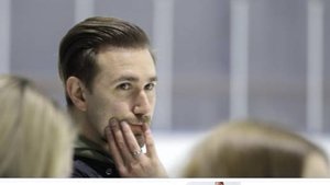 Тренеру Глейхенгаузу запретили находиться на турнире фигуристов для отбора на ОИ