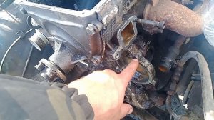 двигатель УАЗ ЗМЗ 406, обломился верхний болт крепления помпы и кронштейна ГУР, что делать?