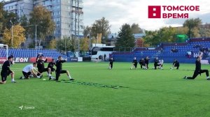 Спорт: ушу, тайский бокс, футболистки