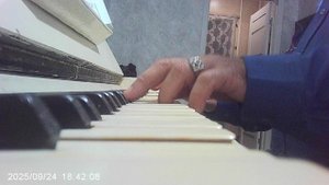 Пианино: "авторский вальс"