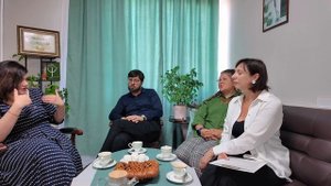 Конфликт поколений. Ценности современного VS традиционного воспитания.