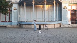 Концертная программа Город в ароматах сентября вокалиста Роберта Олейникова (Robbrery) 23.09.2025