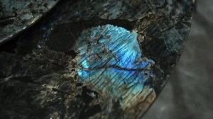 Обеденная группа из натурального камня и кожи
