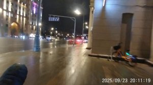 Резко засунул член в анал - не ожидала что будет очень больно