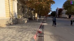 Работы по обновлению тротуара на улице Козлова идут полным ходом