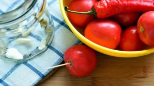Маринованные помидоры сладко-острые