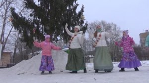 Кружатся вайшнавы в танце.Харинама.Вологда.2018
