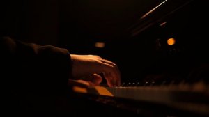 Абдрахманов Леонид-My Heart Will Go On композицию из фильма "Титаник" (кавер на рояле)