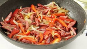 Картофель с копченой колбасой