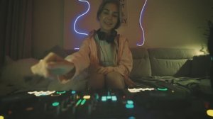 Dark Feel - Jazz & Organic house | Cozy Home Vibes