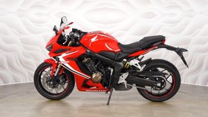 HONDA CBR 650R vin RH03-1001167