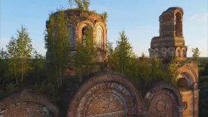 На куполах берёзы выросли, читает свои стихи Овчинников Сергей