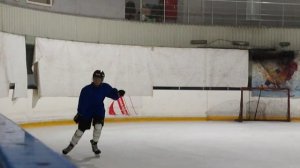 Раскатка перед тренировкой. Ледовая Арена. Луганск