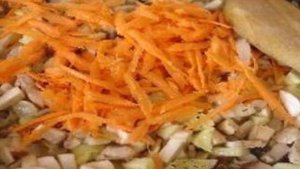 Кабачки, фаршированные грибами и сыром