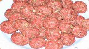 Котлеты из фарша с подливкой