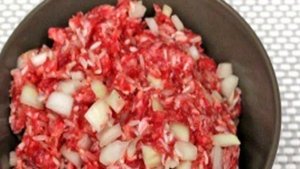Кабачки, фаршированные мясом, в мультиварке