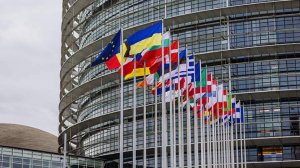 Bloomberg узнало о возникшем ощущении тревоги у ЕС из-за Трампа