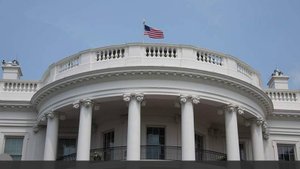 Politico узнала о планах Белого дома по массовым увольнениям на случай шатдауна