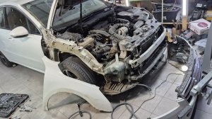 Как снять переднее крыло на Пежо 508