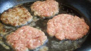 Кабачки, жареные с фаршем
