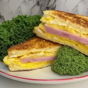 🥪 Аппетитный сэндвич на завтрак